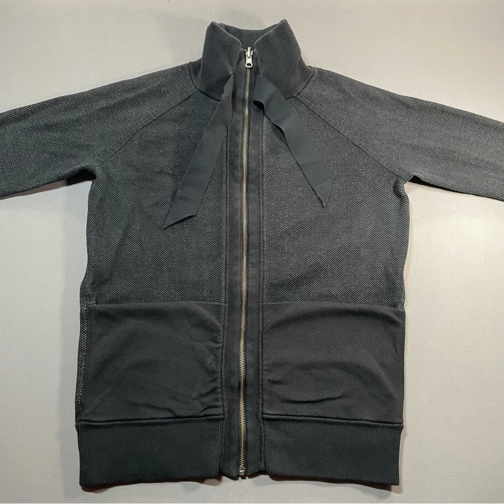 Lululemon Post Savasana REVERSIBLE Jacket in Black & Heathered Grey - Womens 10